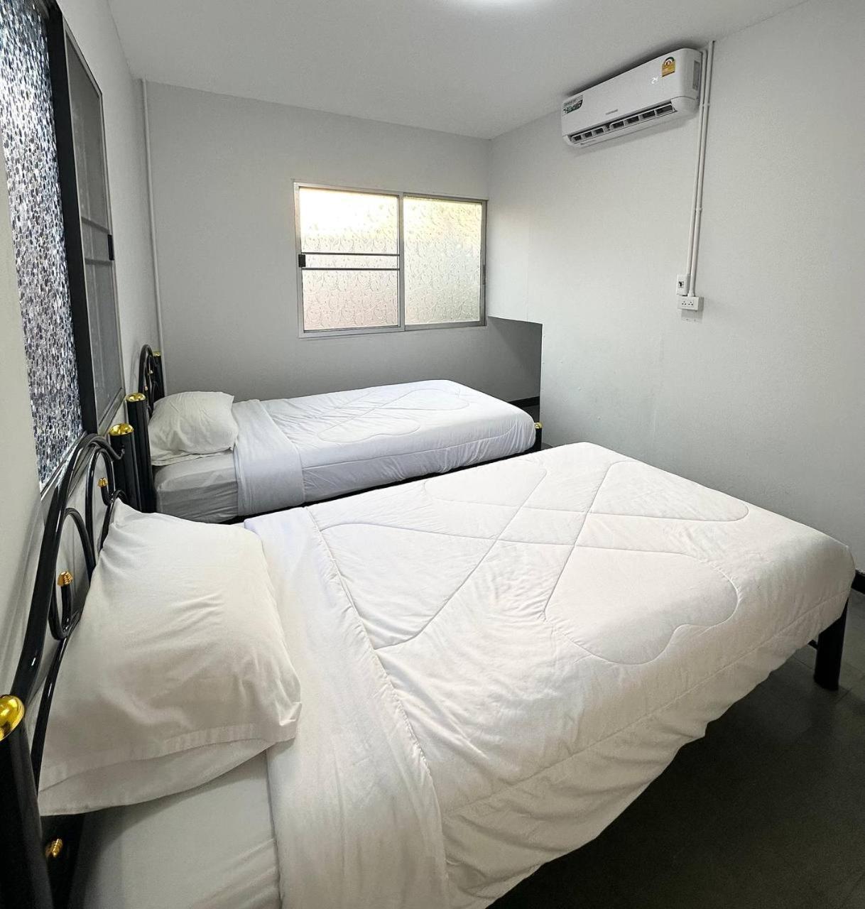 Adora Hostel 清邁 外观 照片