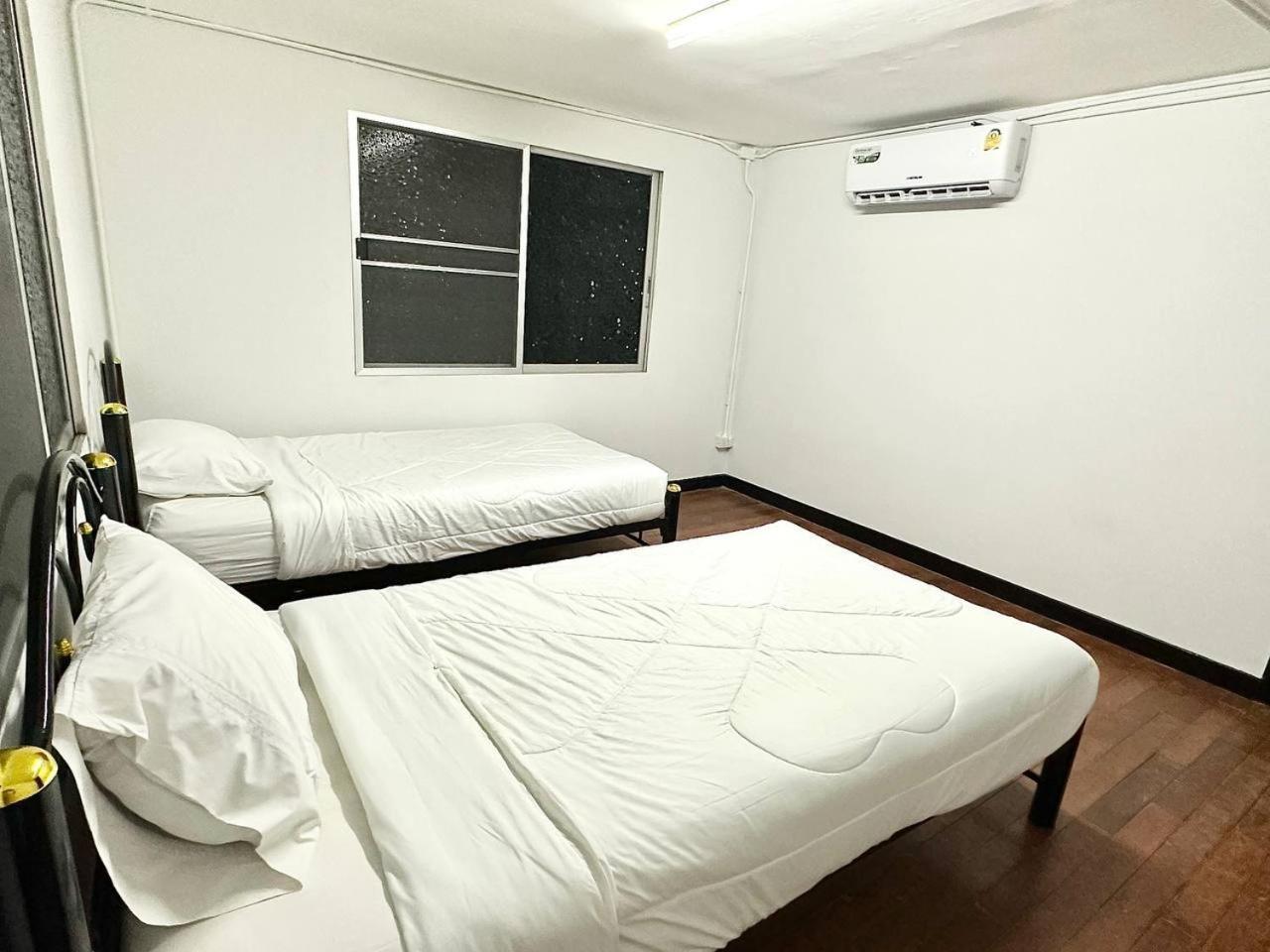 Adora Hostel 清邁 外观 照片