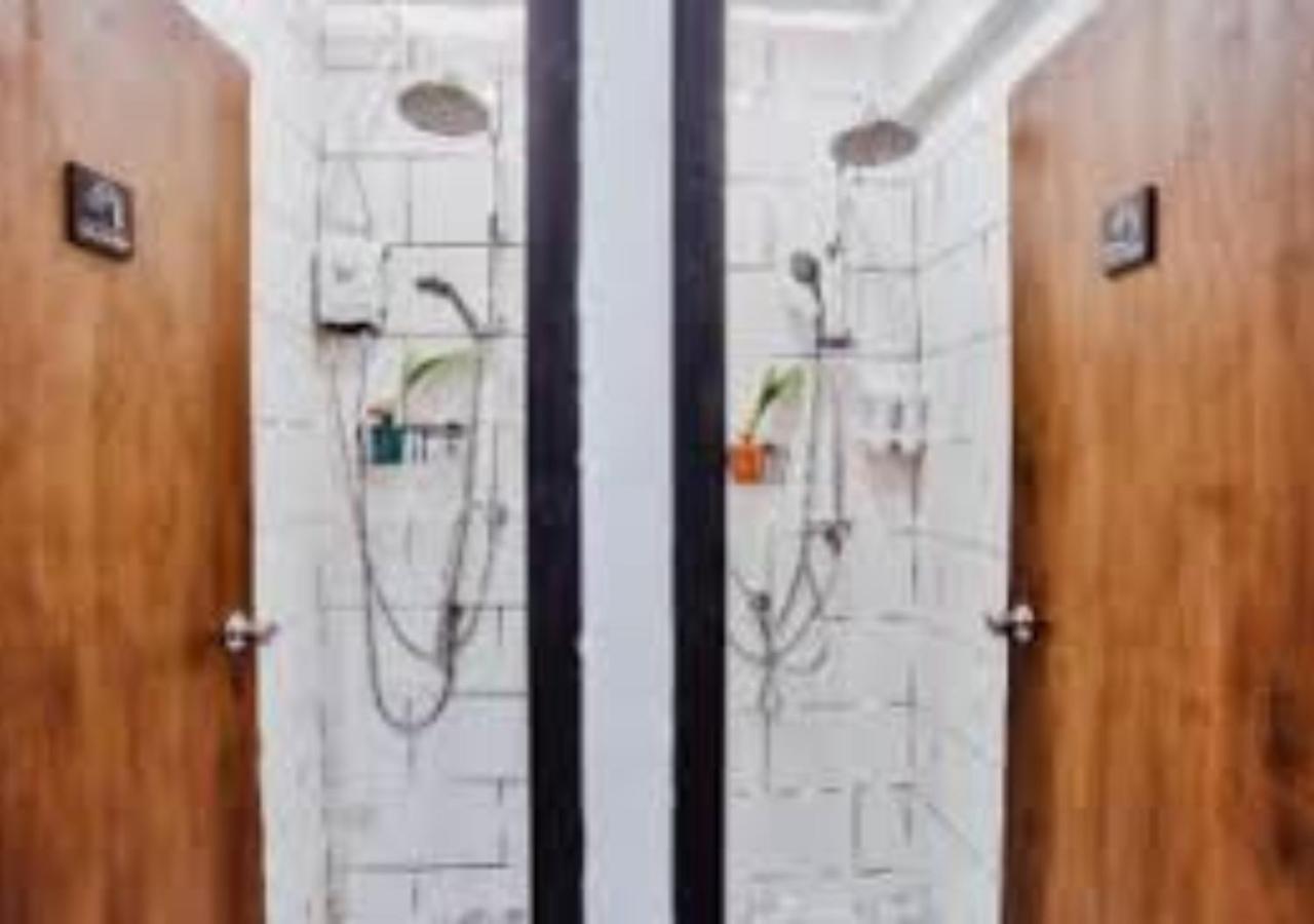 Adora Hostel 清邁 外观 照片